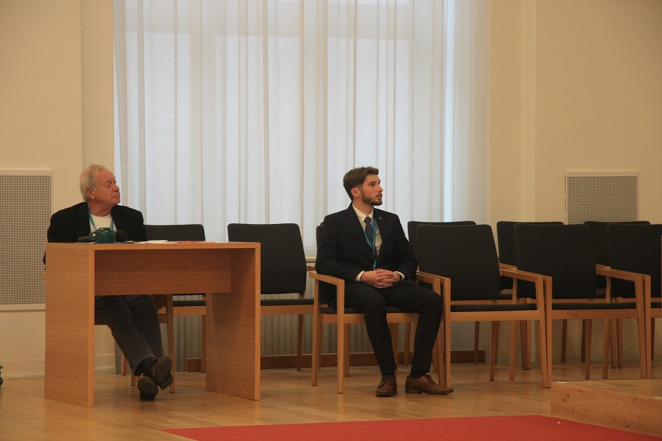 středa 27. listopadu 2024 16:53:00